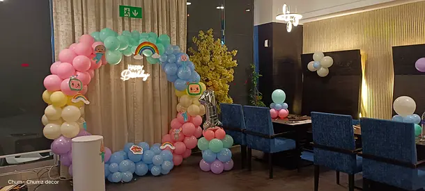 Birthday party balloon decorations