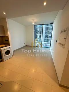 1BR Creek Vistas | Pool &amp; Courtyard View | Unfurnished Apartment