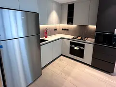 Elegant &amp; Spacious 2-bhk | Equipped Kitchen | Prime Location