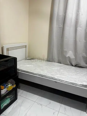Executive mens bedspace