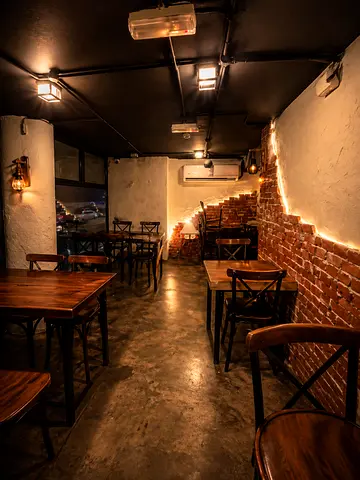 Turnkey Fully fitted Restaurant for Sale