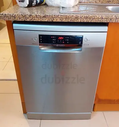BOSCH Latest Model 3 rakes Dishwasher With Digital Clock 60x60 cm