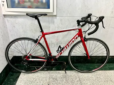 Road Bike Schwinn Red