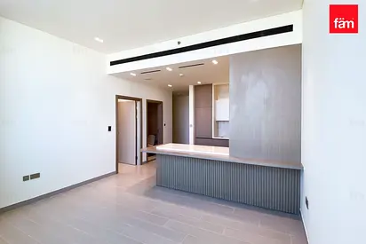 High floor, Storage room, Open view