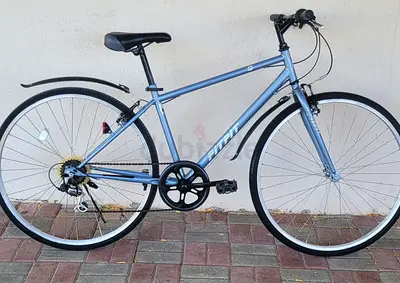 Lightweight Urban Hybrid Bicycle - 28 Wheels, Gears  Fenders