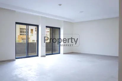 Multiple Options | 12 Payments | Spacious
