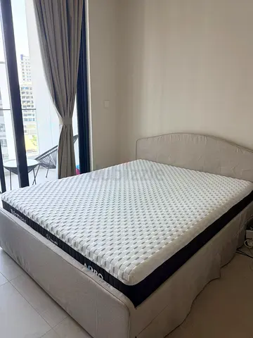 King Koil Aero Comfort Queen Mattress 160x200cm - Excellent Condition - Under warranty