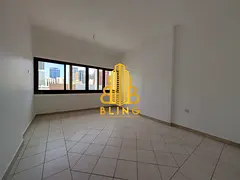 Splendid 2BHK With Balcony &amp; Built-In Cupboards