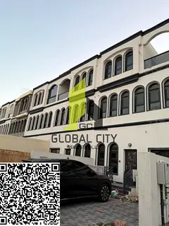 Vacant ! 3 Bedroom ! Ready ! Townhouse For Sale ! Size 1650 Sq ft ! Down Payment 305,000 ! Uptown !