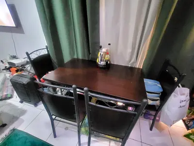 4 seater Dining Table set. Rush Sale!
