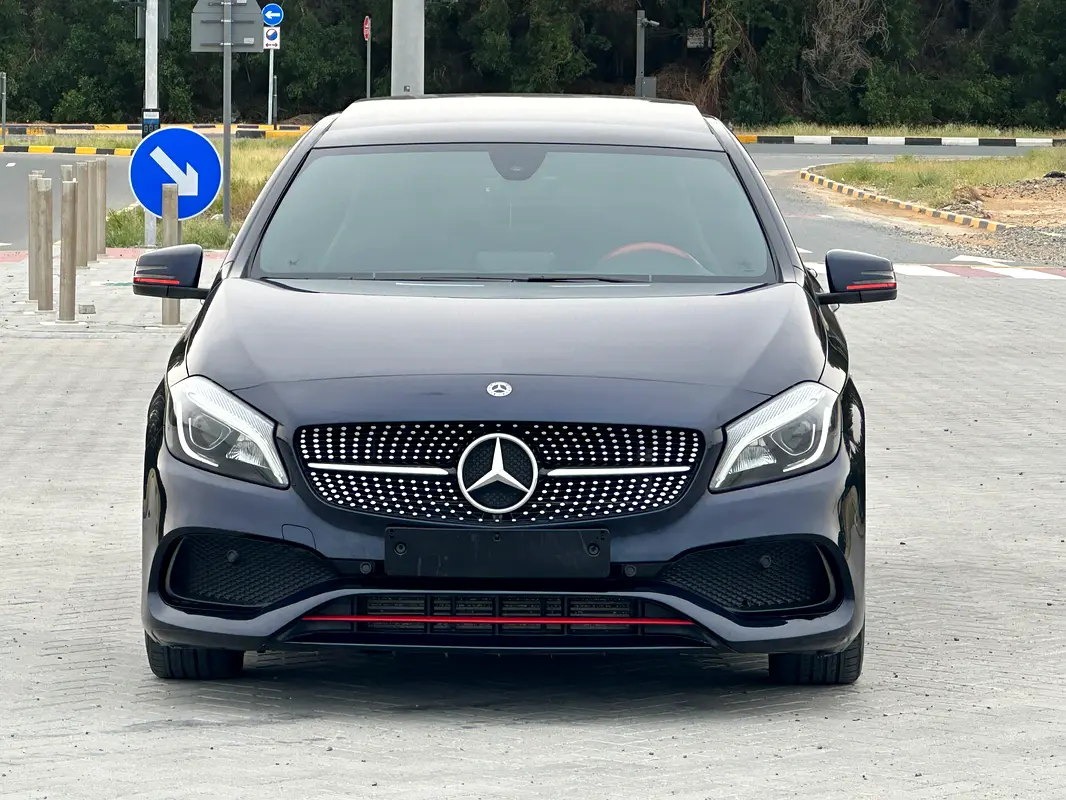 Mercedes-Benz A-Class 2018 — photo 1 of 17