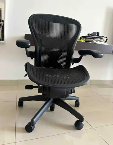 Herman Miller Aeron Classic Office Chair fully loaded Size
