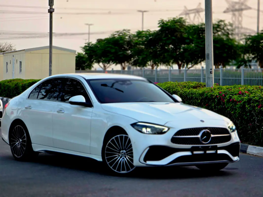 Mercedes-Benz C-Class 2022 — photo 1 of 8