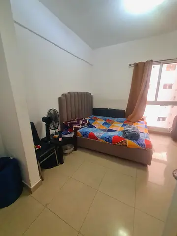 Master bedroom for rent