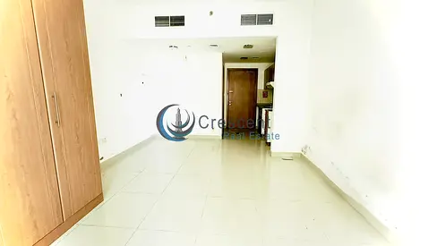 Spacious | Lake View Unit | Studio
