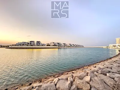 استوديو منزل ذكي في بلو باي ووك | تشطيبات فاخرة