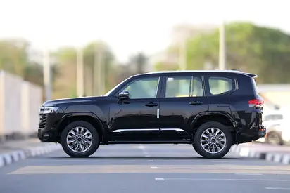 2026 Toyota LAND CRUISER 照片 3
