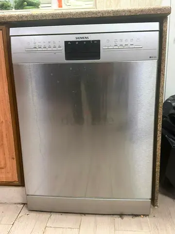 Siemens iQ300 Dishwasher Excellent Condition