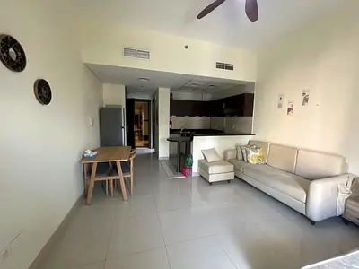 STUDIO | PRIME LOCATION | SPACIOUS |