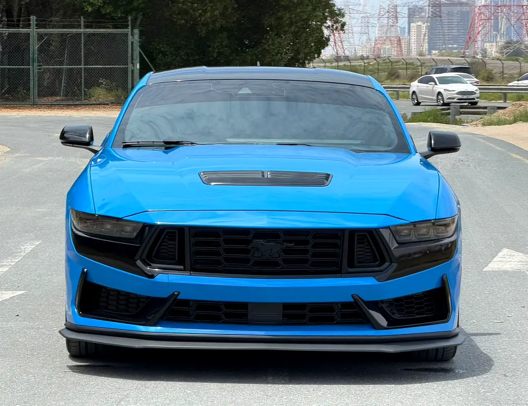 Ford Mustang 2024 — photo 1 of 11