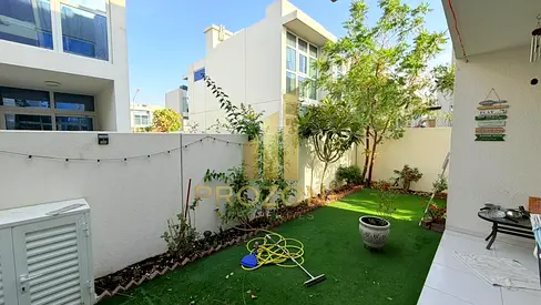 Fully Furnished | Vacant on Transfer | End Unit