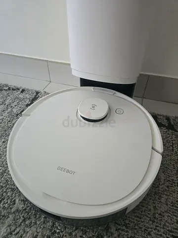 ECOVACS DEEBOT N8 Robot Vacuum - White, Good Condition