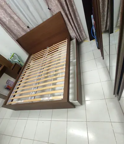 IKEA malam queen‑size bed (160 × 200 cm) with 2 storage drawers underneath and an IKEA mattress ✨