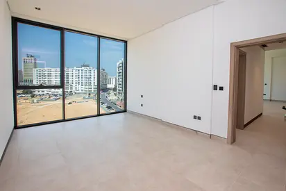 Spacious 2 BHK | Balcony | Pool | Arjan