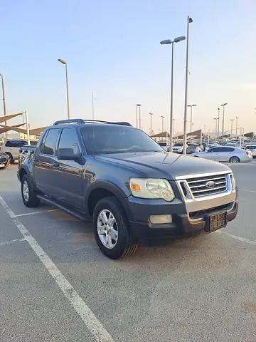 Ford Explorer PICKEB 2010 GCC Specs - Reliable SUV