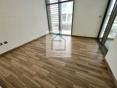 Single Row 2BR Duplex Townhouse with Store Room