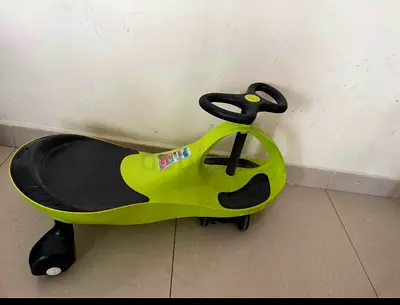 Green Wiggle Ride-On Car for Toddlers - Used