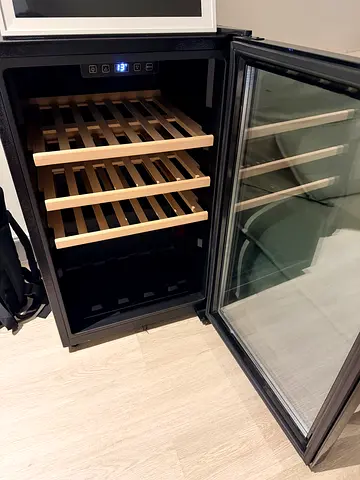Hoover Wine/Beverage cooler