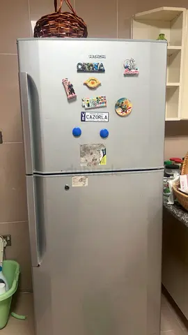 Hitachi fridge and freezer good condition perfect working