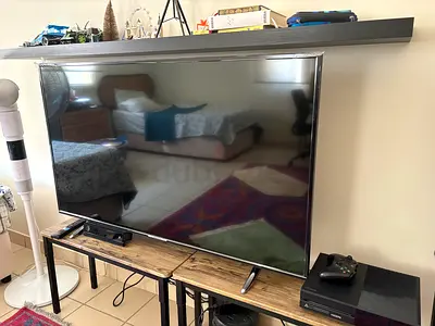 Smart LED TV in Good Working Condition with xbox