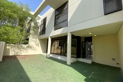 VACANT | 3 BEDROOM PLUS MAIDS | WELL MAINTAINED