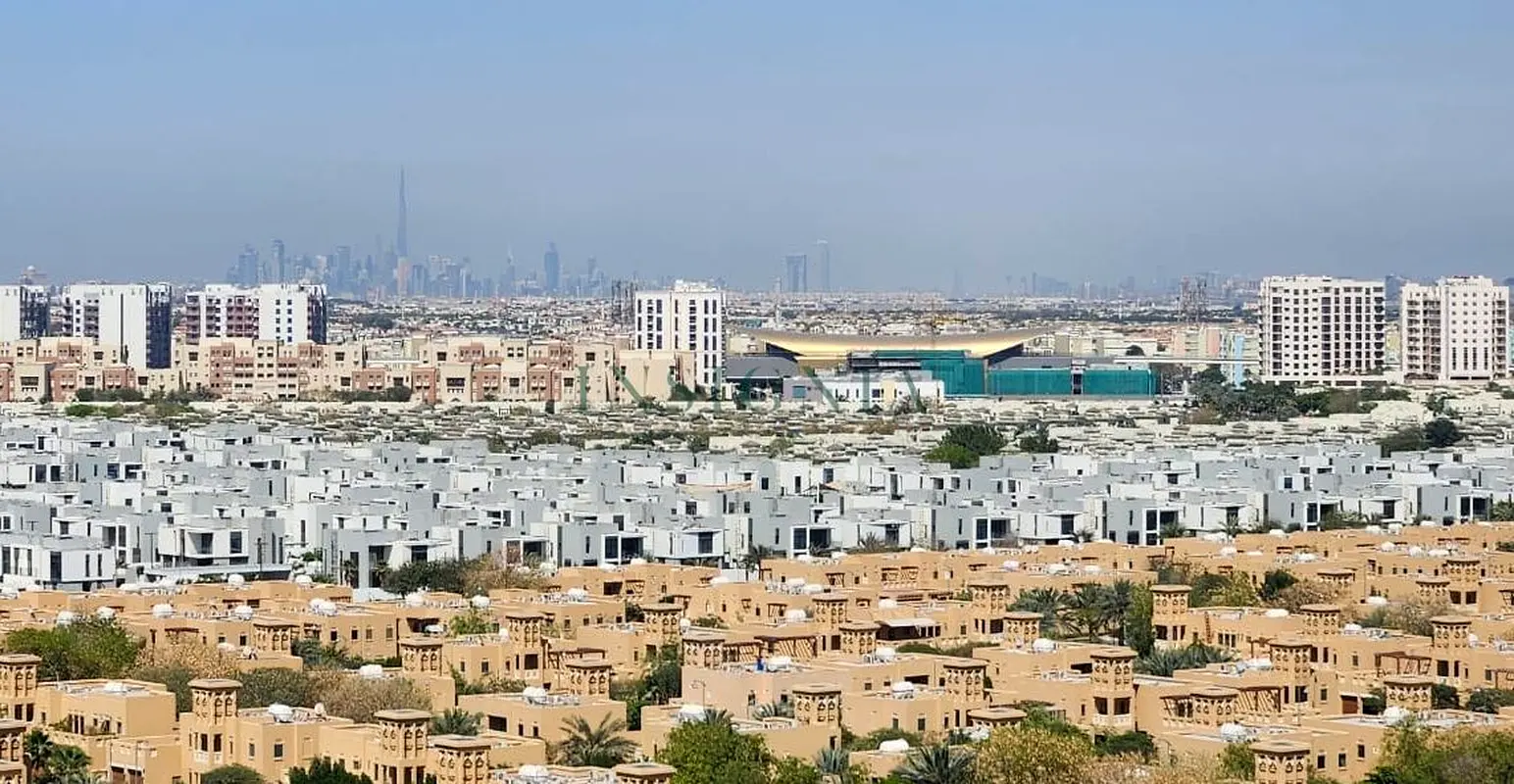 2BR Furnished Very big balcony with open view of Down Town