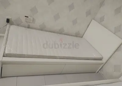 Ikea malam single bed (90*200)with 2 storage drawers underneath and an IKEA mattress ✨