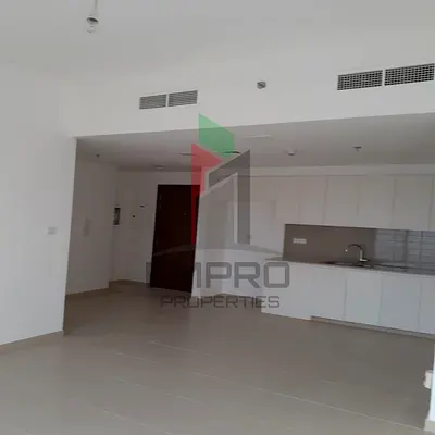 Spacious Unit | High Floor | ready to move