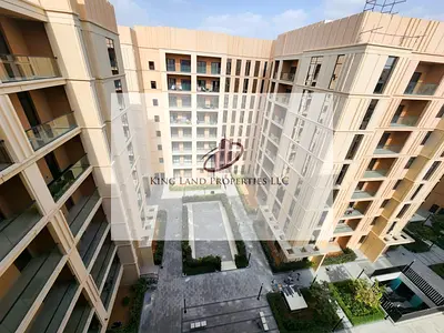 مناظر خلابة غرفة نوم واحدة مع شرفة متاحة للإيجار