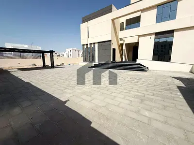 فيلا تجارية | أول ساكن | محمد بن زايد