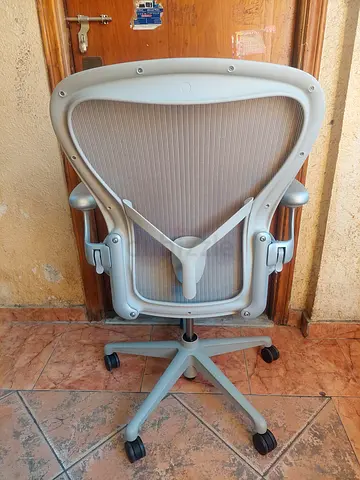Remastered Herman Miller Aeron Mineral Task Chair Size C