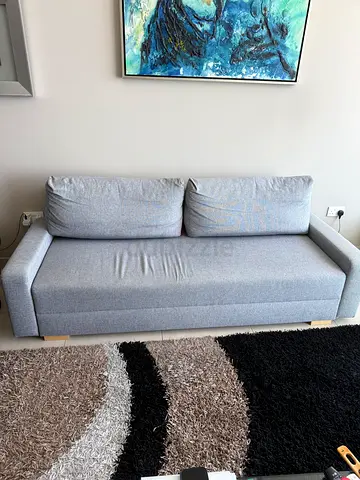 Light grey 3-seater sofa in good condition