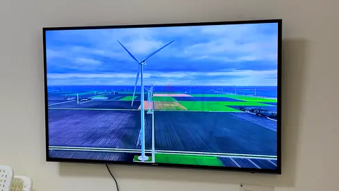 Samsung 50-inch LED 4K Smart TV - Wall Mounted, Good Condition