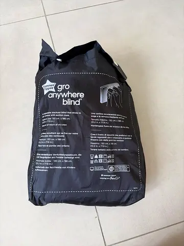 Gro Anywhere Blind - Portable Blackout Window Cover (New in Carry Bag)