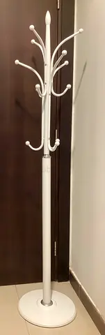 White Standing Coat Rack / Hat Tree - Good Condition