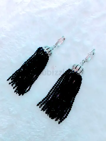Stunning sparkly navy earrings from Dubai mall, high quality made