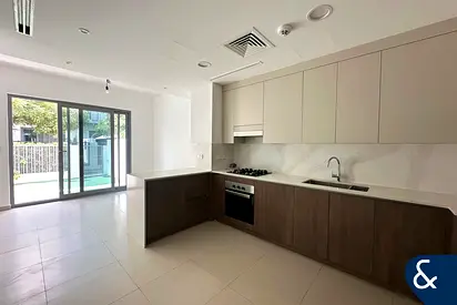 Close to Pool | Genuine | Investors deal