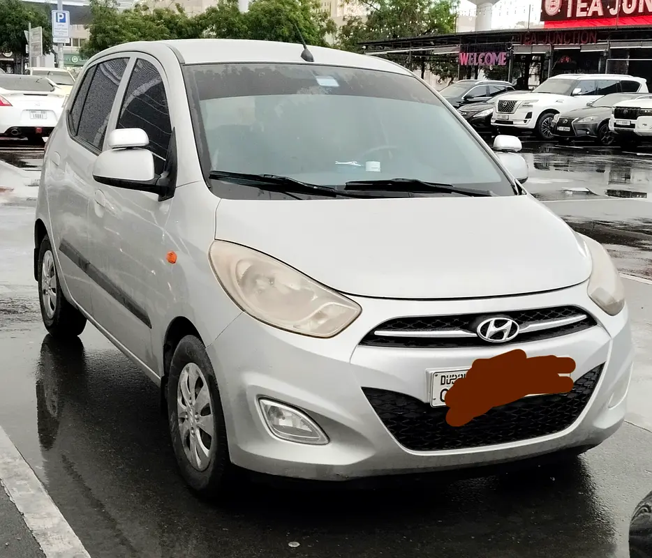 Hyundai i10 2015 — photo 1 of 2