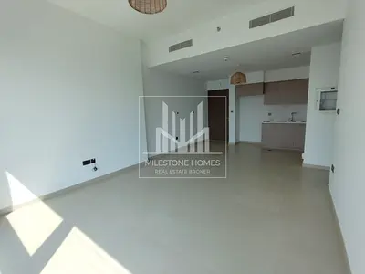 Chiller Free Vacant Opera District High Floor