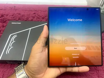 Samsung Galaxy Z Fold (foldable) - Good condition, with box 256gb unlock